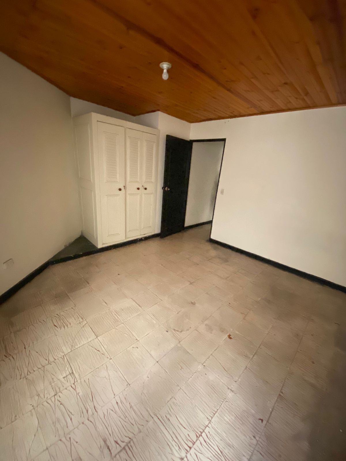 Galería 🏡✨ ¡CASA ESQUINERA EN VENTA – LOS ÁNGELES!