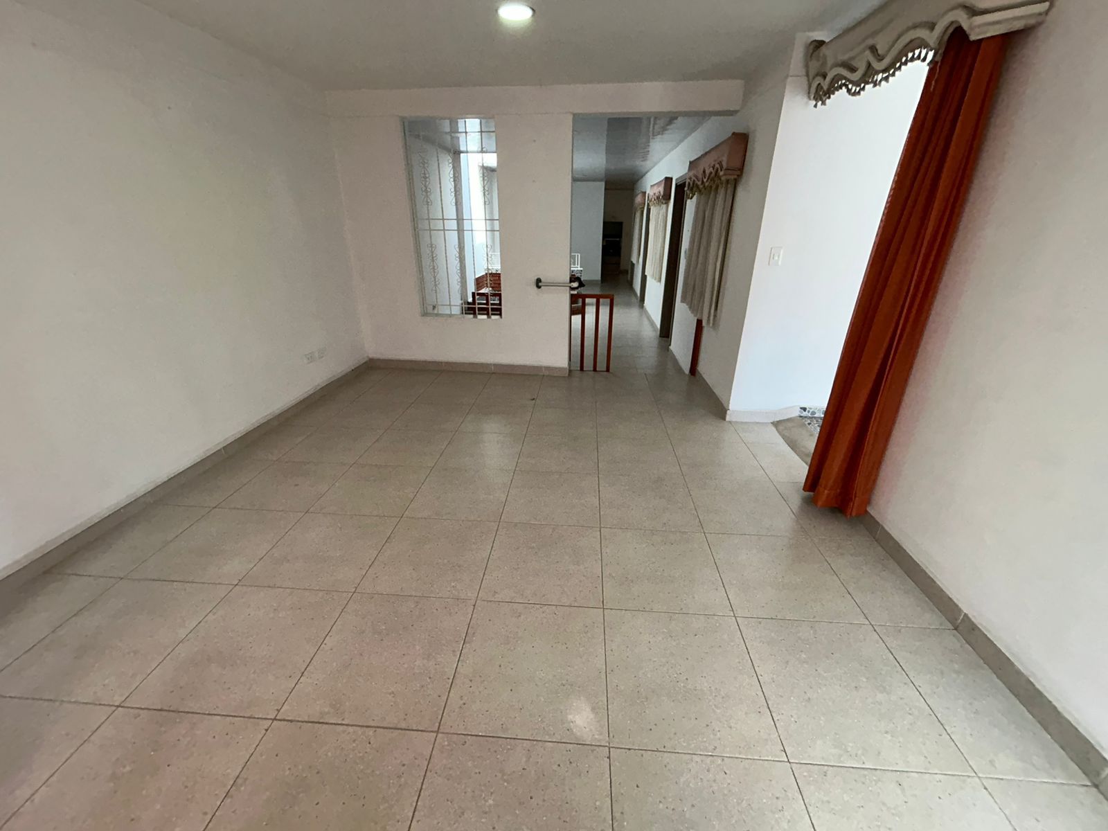 Galería 🏠 CASA EN VENTA – Barrio El Llano