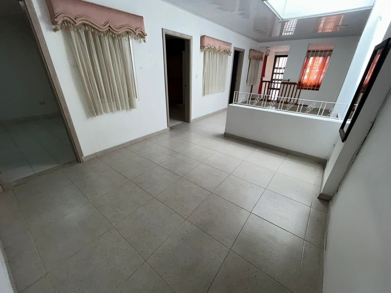 Galería 🏠 CASA EN VENTA – Barrio El Llano