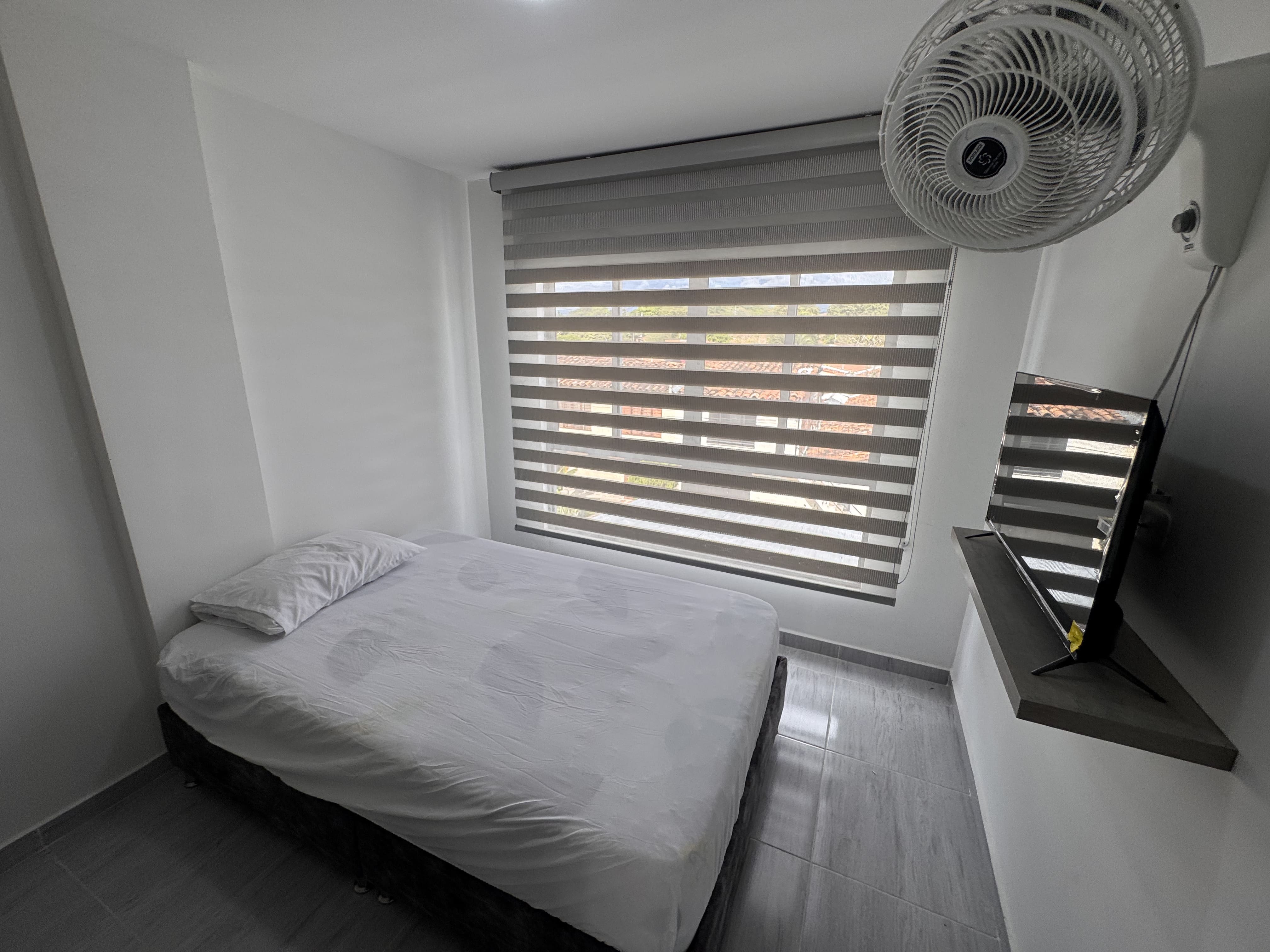 Galería 🏢💰 Apartamento + apartaestudio en venta – sobre Mall Santa Fe Spring